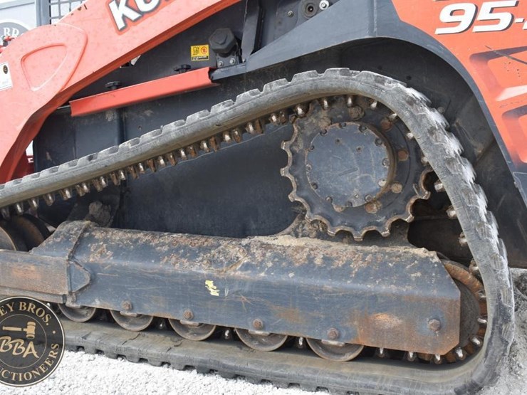 2019-kubota-svl95-2s-image-23