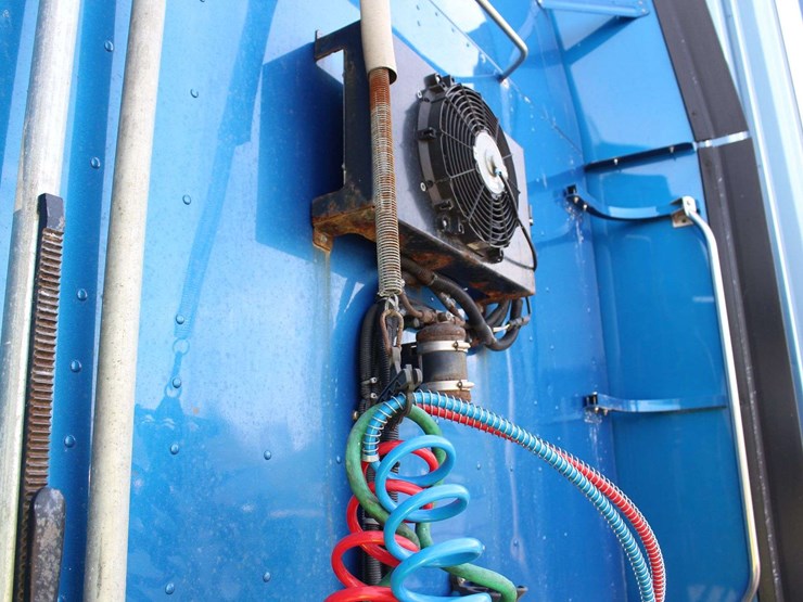 2018-freightliner-glider-3alxfbcg5jdju6490-mileage:-878554-image-7