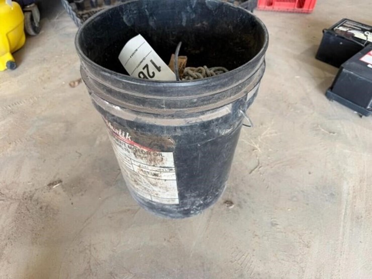 200'-of-small-chain,-no-hooks-image-1