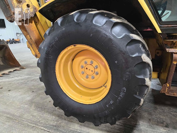 2005-caterpillar-420d-it-image-35