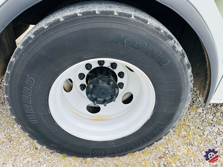 2015-international-durastar-4300-image-84