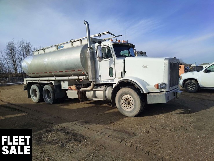 1999-peterbilt-357-image-5