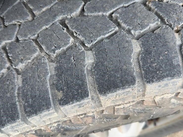 2019-chevrolet-2500-image-17