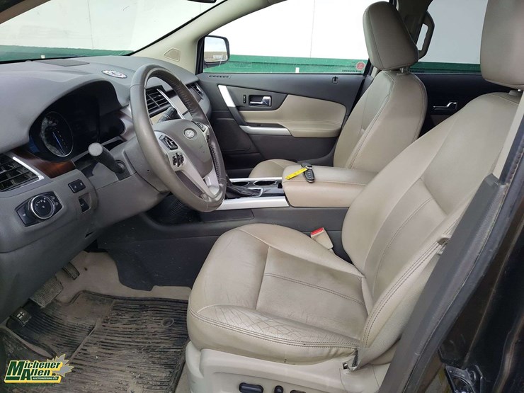 2011-ford-edge-image-13