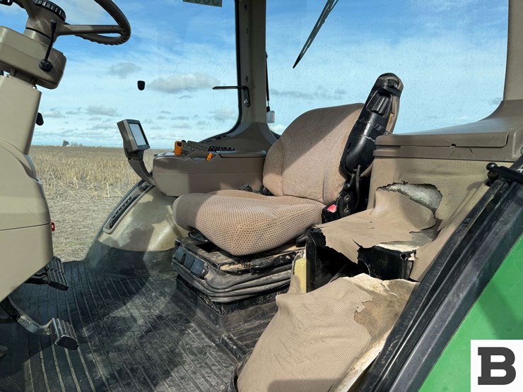 2014-john-deere-8295r-image-68
