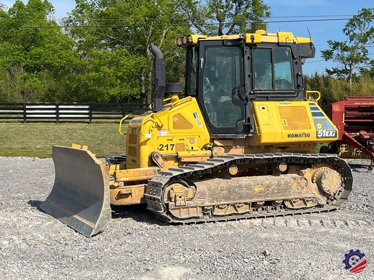 2018-komatsu-d51exi-24-image-1