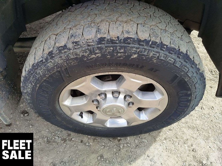 2018-dodge-2500-image-12