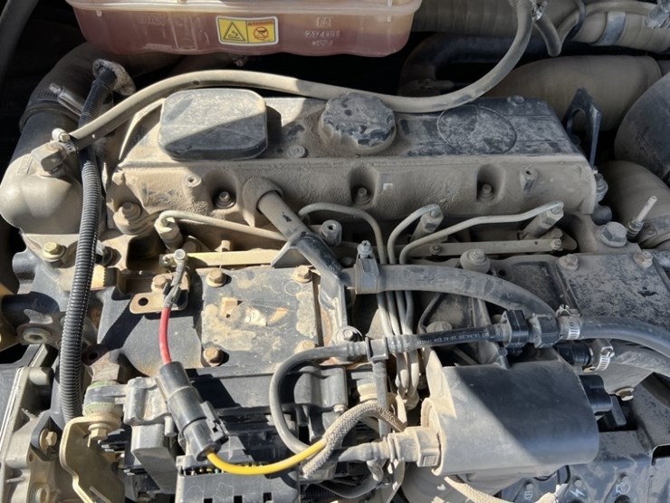 2013-caterpillar-th560b-image-20