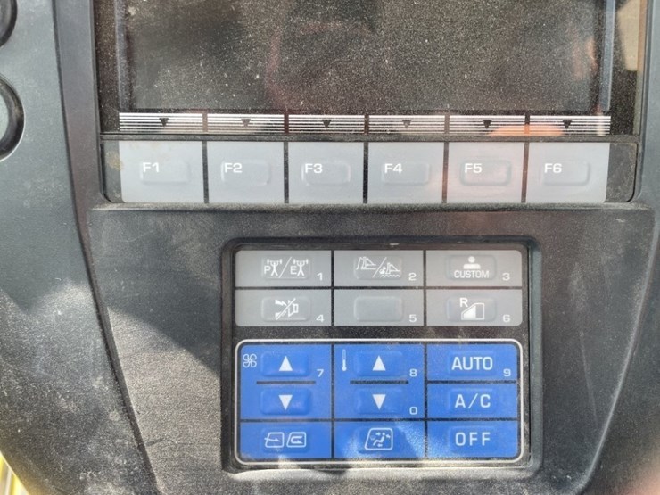 2013-komatsu-d65ex-17-image-44