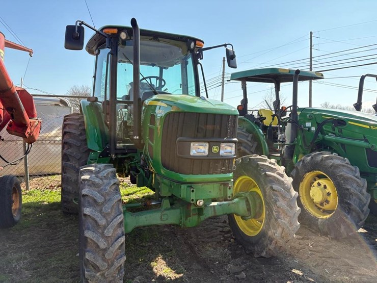 john-deere-6115d-image-4