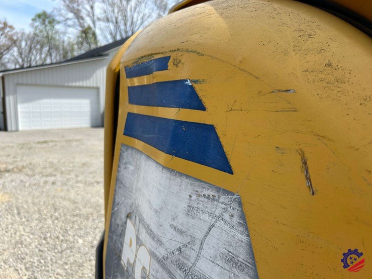 2009-komatsu-pc88mr-8-image-19