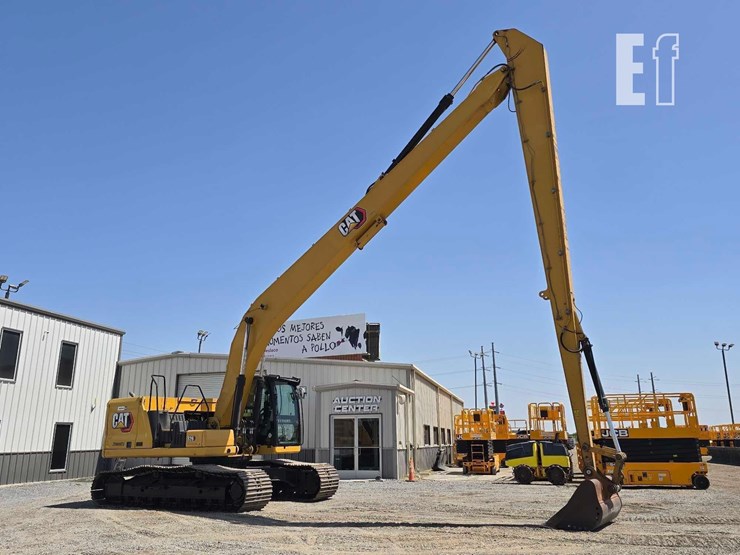 2020-caterpillar-326-image-2