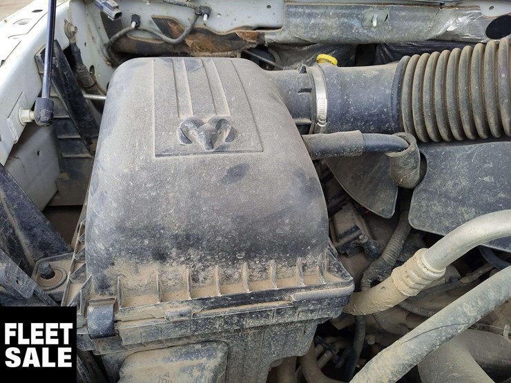 2016-dodge-2500-image-26