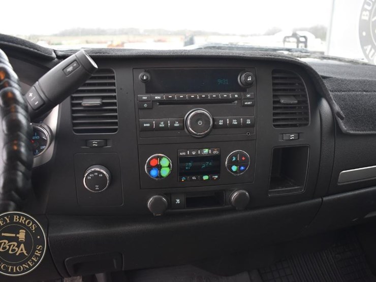 2009-chevrolet-silverado-1500-lt-image-23