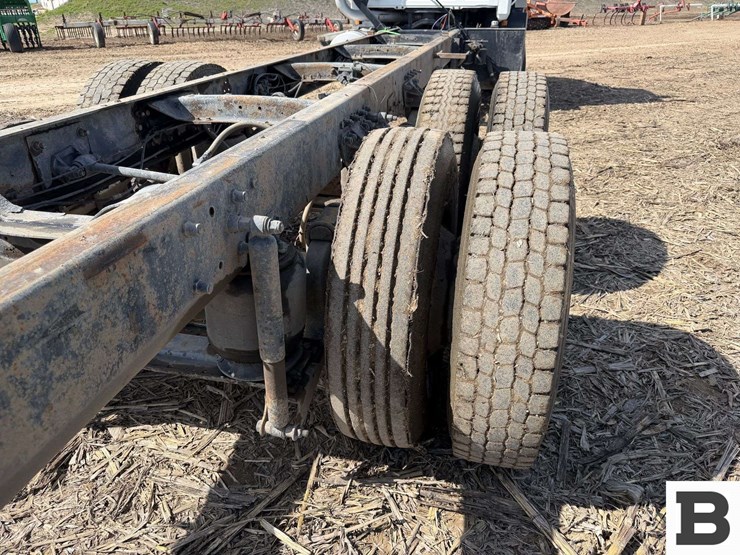 2000-mack-ch612-image-24