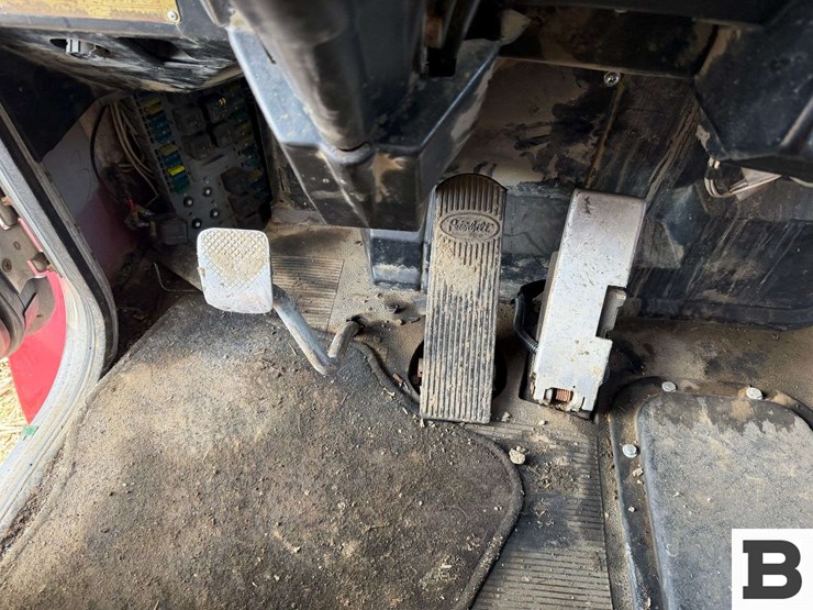 1995-peterbilt-378-image-50