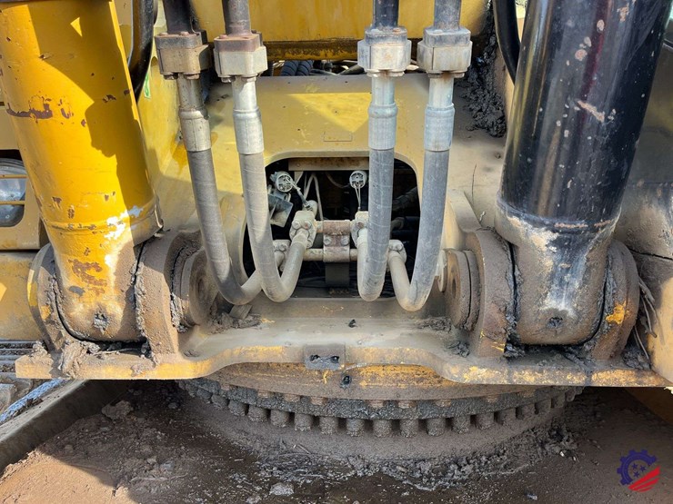 2010-caterpillar-345dl-image-69