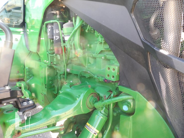 2022-john-deere-8r-370-image-30