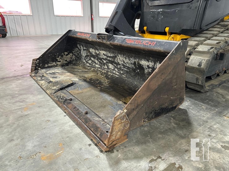 2020-jcb-3ts-8t-image-9