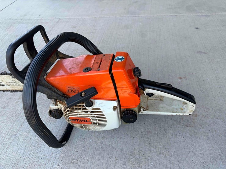 stihl-3114-20"-chainsaw-image-5