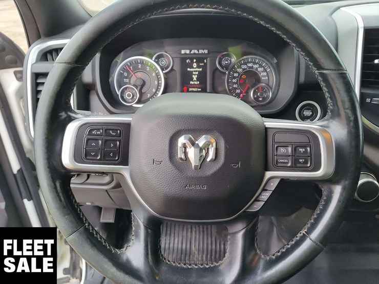 2019-dodge-2500-image-18