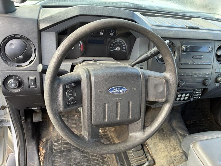 2011-ford-f250-image-13