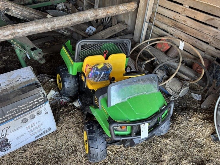 john-deere-gator-image-3