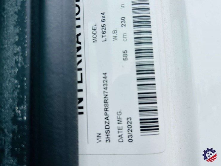 2024-international-lt62f-t/a-truck-tractor-image-1