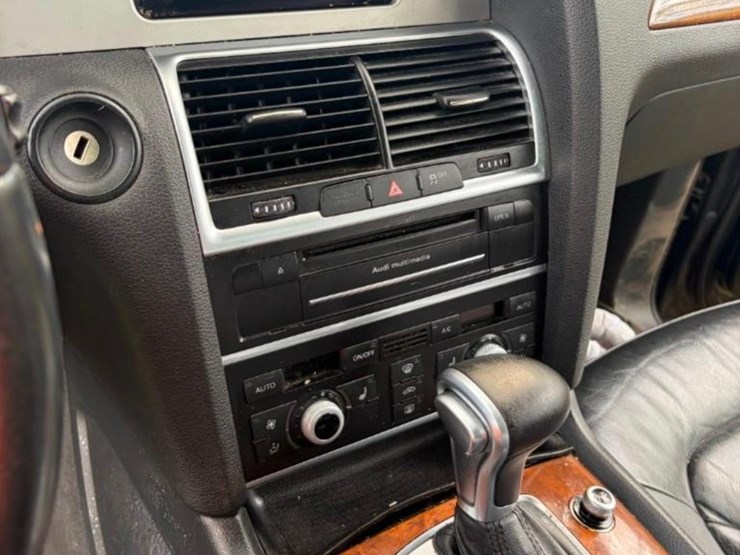 2015-audi-q7-image-2