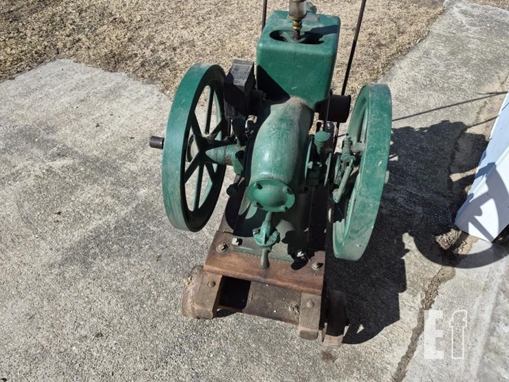 mccormick-deering-engine-image-4