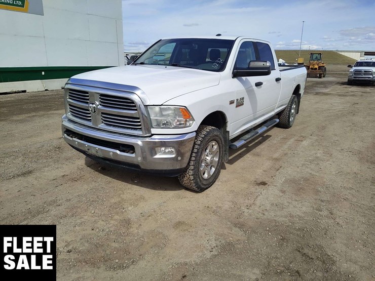 2018-dodge-2500-image-1