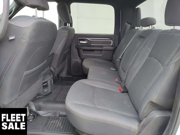 2019-dodge-2500-image-14