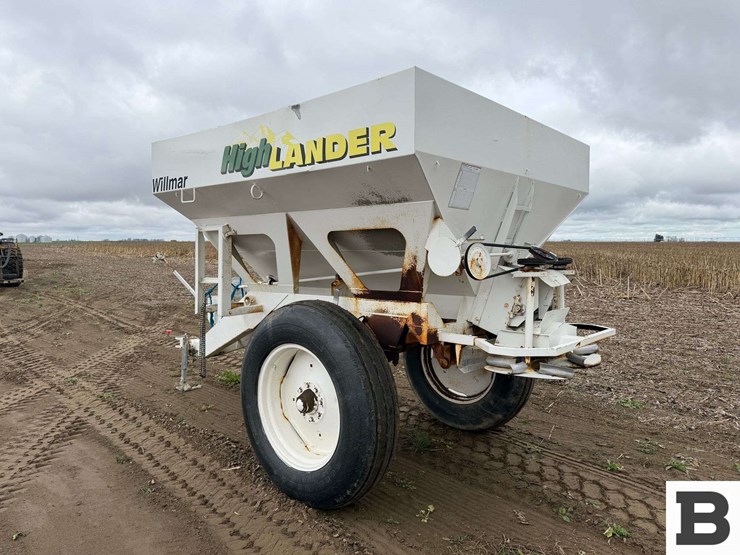 willmar-high-lander-fertilizer-spreader-image-3