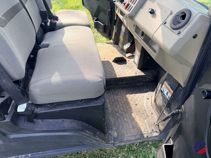 2024-john-deere-gator-xuv-835r-image-50