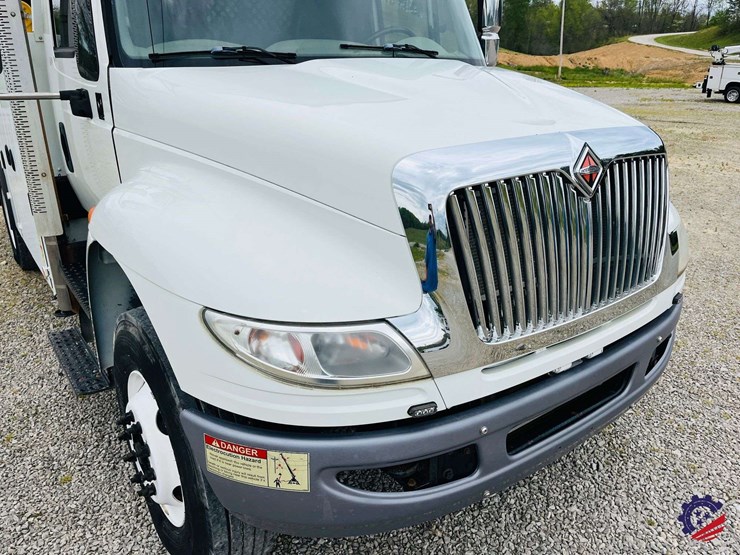 2015-international-durastar-4300-image-10