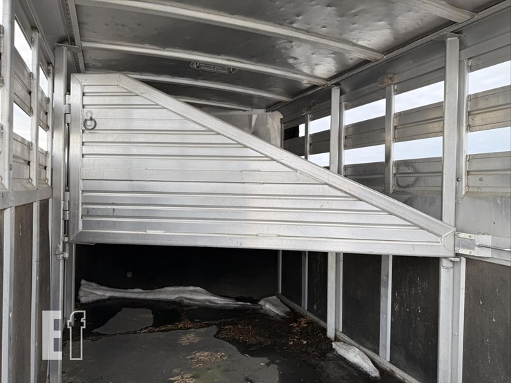 2001-featherlite-16-ft-image-29