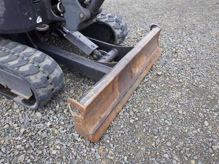 2020-bobcat-e26-image-32