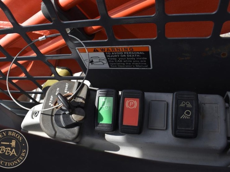 2019-kubota-svl95-2s-image-42