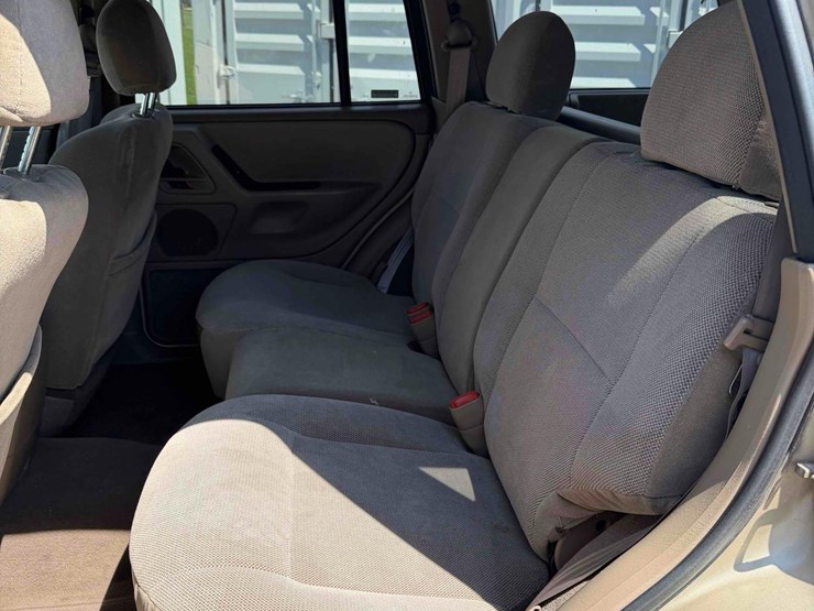 2001-jeep-grand-cherokee-laredo-image-15