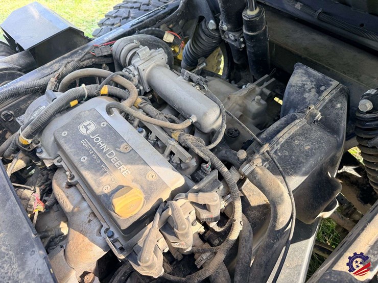 2024-john-deere-gator-xuv-835r-image-45