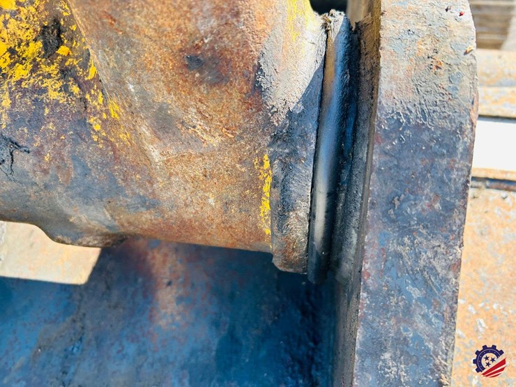 2015-komatsu-pc210-lc-image-62