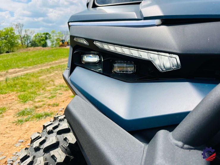 2026-can-am-defender-limited-hd11-triple-image-20