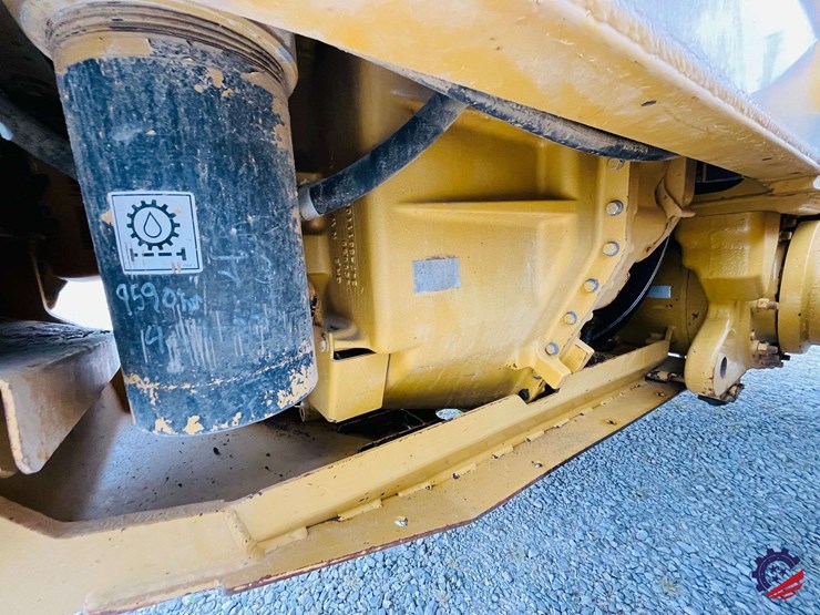 2010-caterpillar-120m-image-73