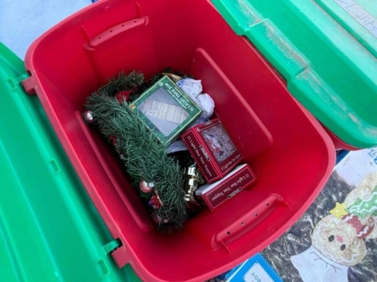 christmas-decor-lot-image-3