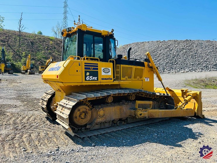 2022-komatsu-d65px-18-image-4