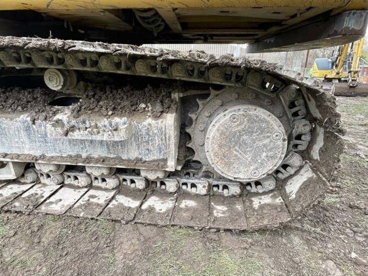 2007-deere-160c-lc-image-17