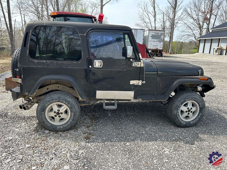 1994-jeep-wrangler-image-10