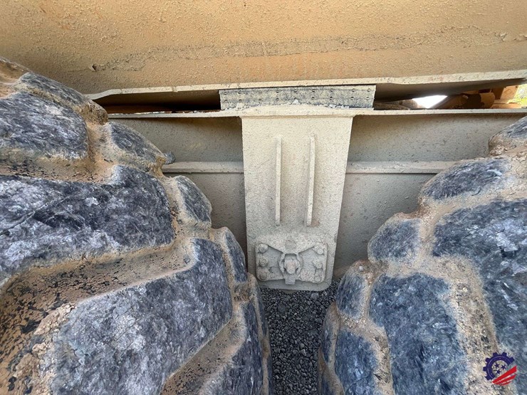 2012-volvo-a40f-image-29