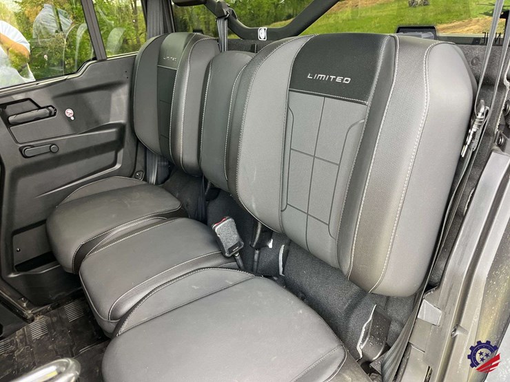 2026-can-am-defender-limited-hd11-triple-image-74