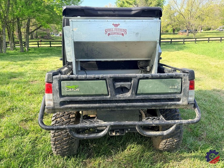 2023-john-deere-gator-xuv-835r-image-6